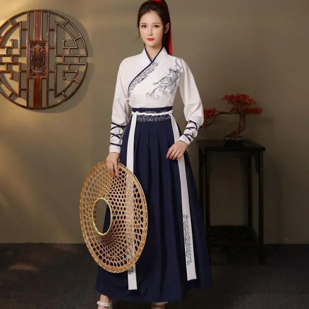 Women Queen Fashion - Moderne Hanfu Dames Toprok 2-delige set