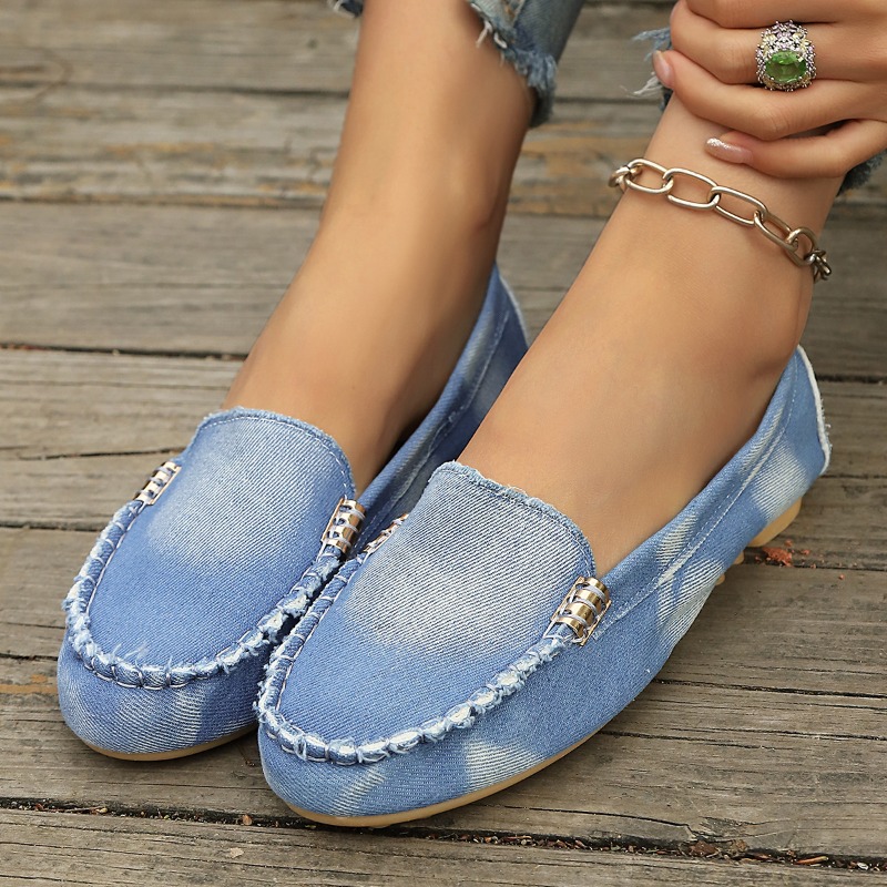 Women'S Fashion Loafers - Mode lichtblauwe denim instappers met metalen