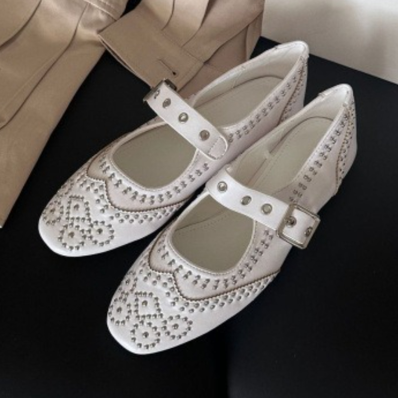 Retro Klinknagel Gesp Ontwerp  - Women Fashion Brand recensie en prijs