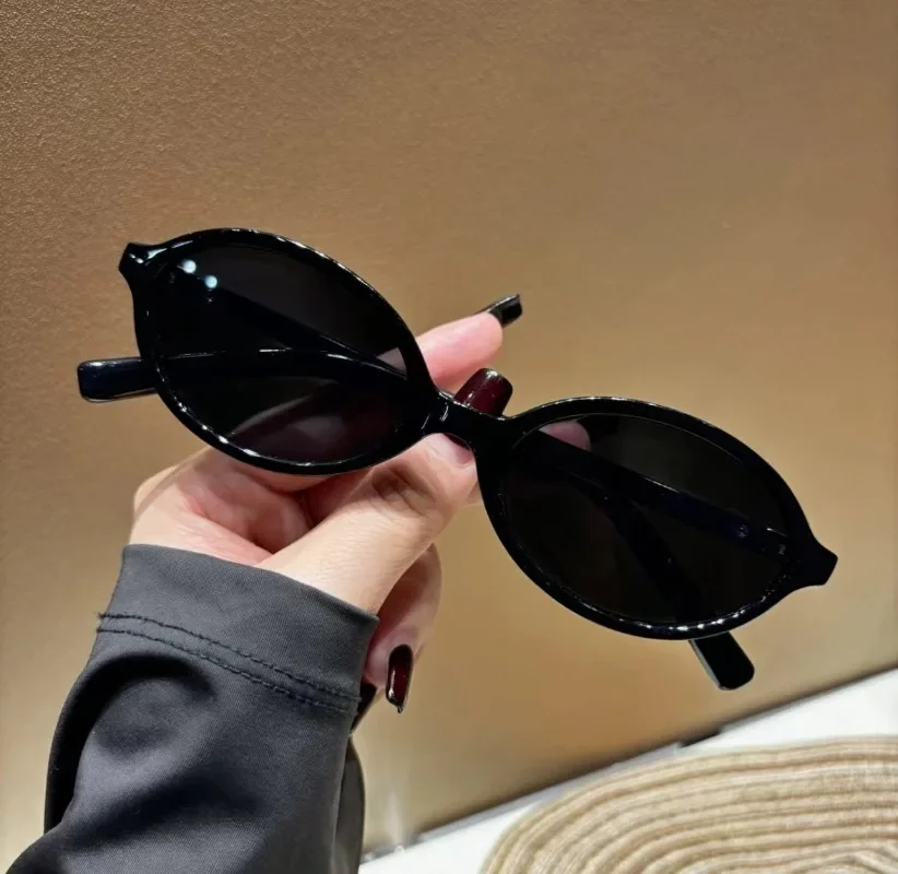Nieuwe ovale zonnebril Klassie - Women'S Fashion Eyewear recensie en prijs